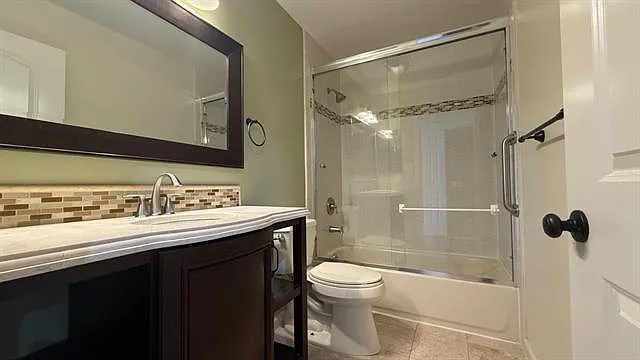 1356 Highland Ct — Photo 6