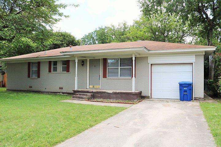 1st image of 914 Chalk St