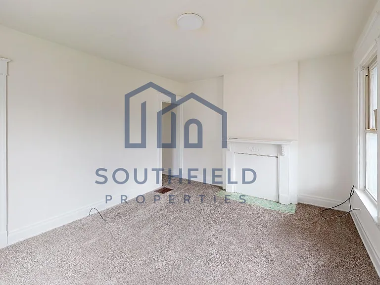 1846 Lincoln Ave — Photo 3