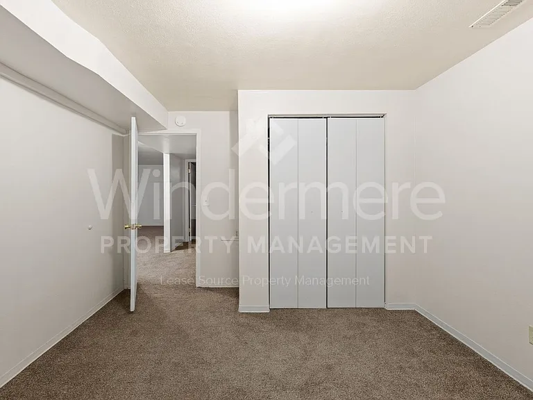 3828 E 7th Ave — Photo 23