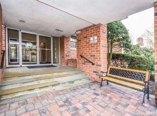 34 Pearsall Ave APT 4H, Glen Cove, NY 11542