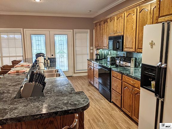 5th image of 132 Pine Hills Dr