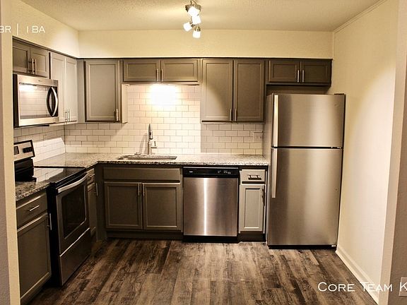 3rd image of 3618 Warwick Blvd #3636-2