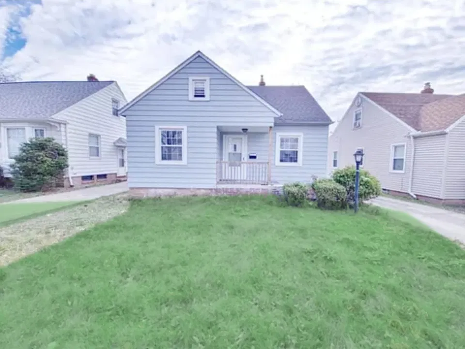 17908 Mapleboro Ave
