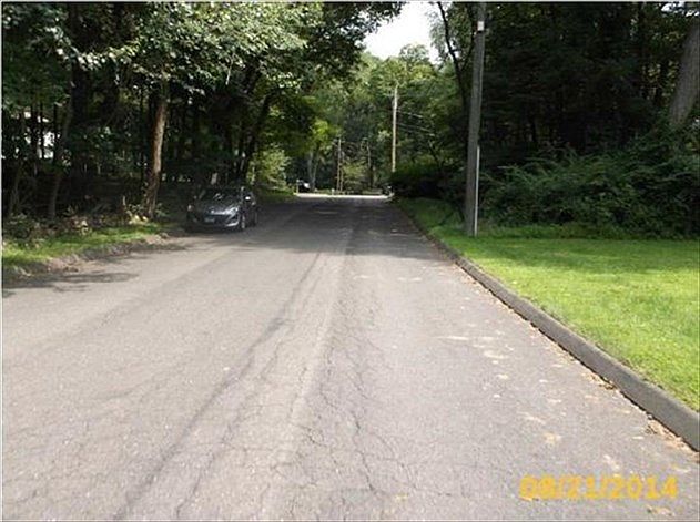 2nd image of 1 Autumn Ridge Rd