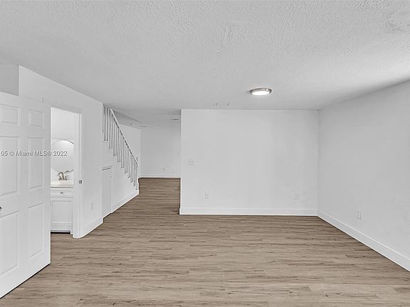 5th image of 140 NW 70th St #140