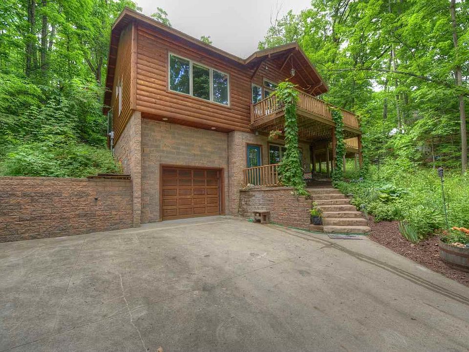1st image of 10065 E Island Ct