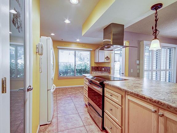 4th image of 19206 N Lakeforest Dr