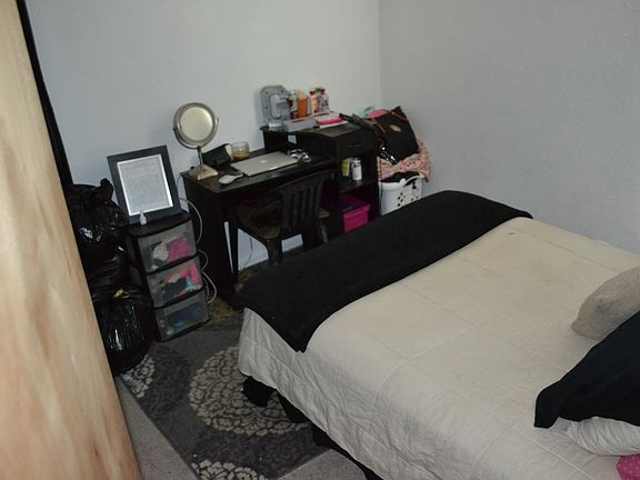 3rd image of 5530 Saulsbury Ct