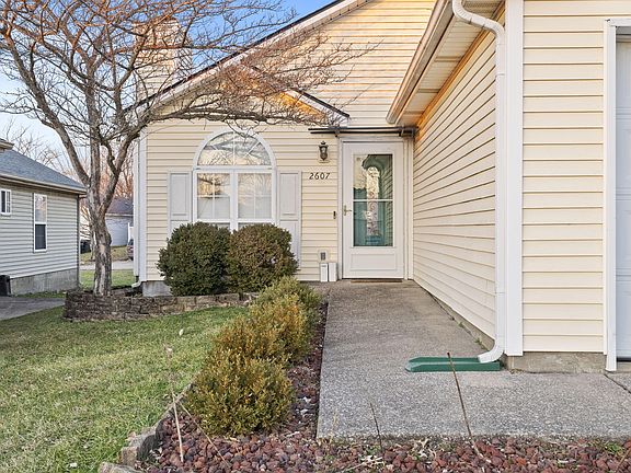 4th image of 2607 Woodhill Dr