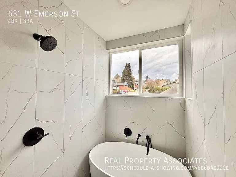 631 W Emerson St — Photo 30