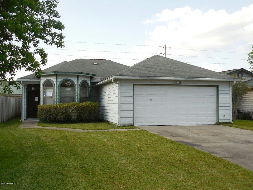 1st image of 1647 Ashwood Cir