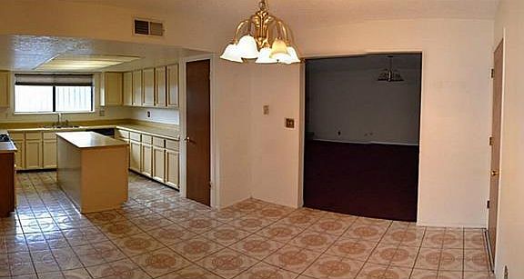 4th image of 10401 Byzantium Ln