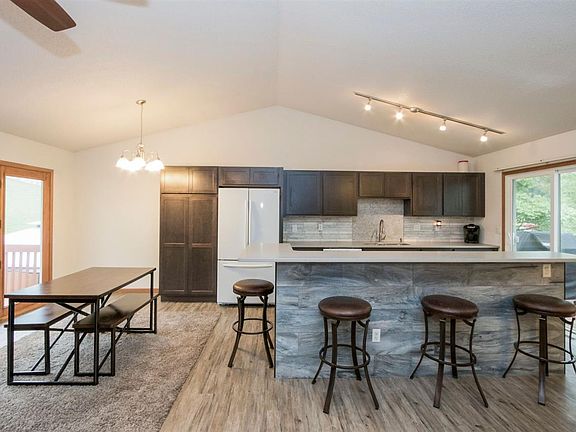 5th image of 1779 Park Ridge Dr