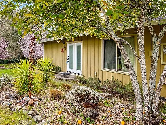 4th image of 15975 Coleman Valley Rd