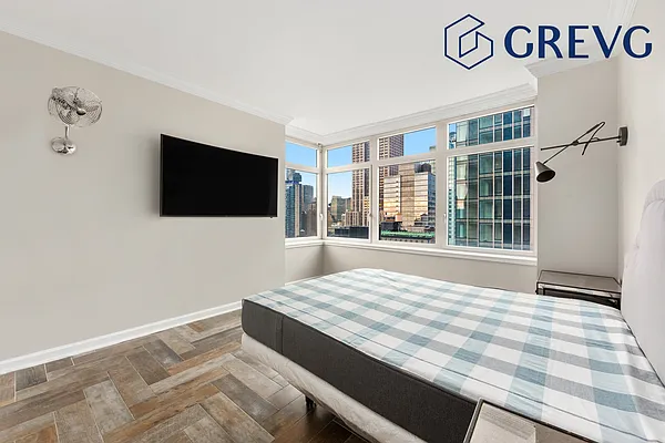 Rented by Global Real Estate Ventures Group LLC | media 8