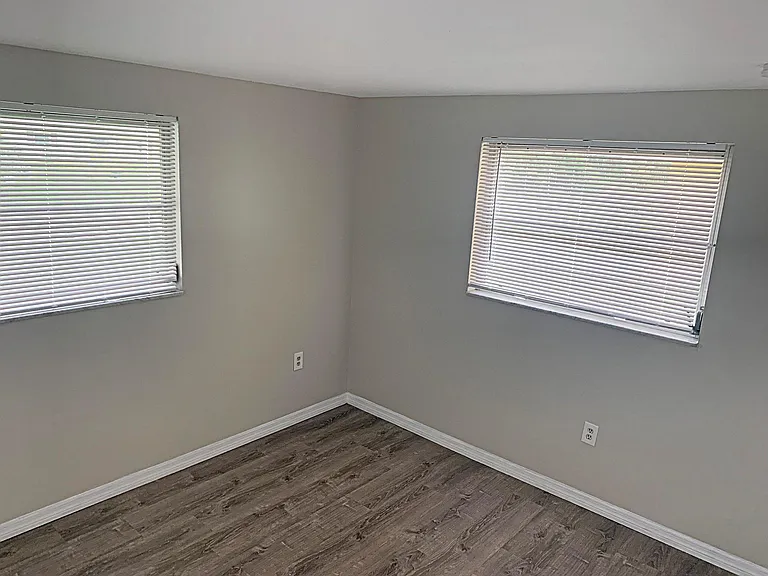12313 Harland Ave — Photo 23