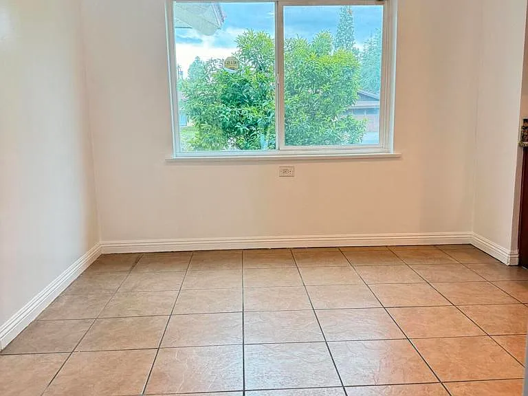 1126 Louise Ave — Photo 10