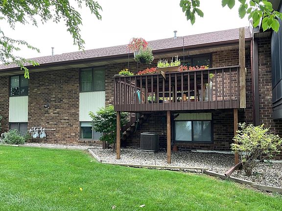 3rd image of 5108 Ridge Ct #82