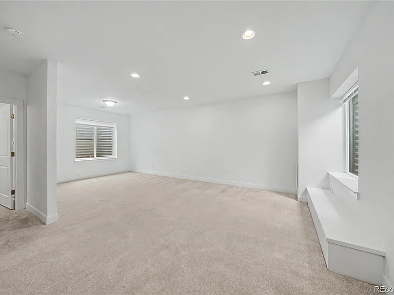 4937 S Addison Way — Photo 22