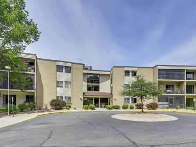 11160 Anderson Lakes Pkwy APT 108, Eden Prairie, MN, 55344