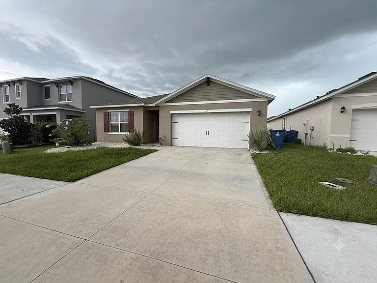 122 Henry Stevens Dr — Photo 2