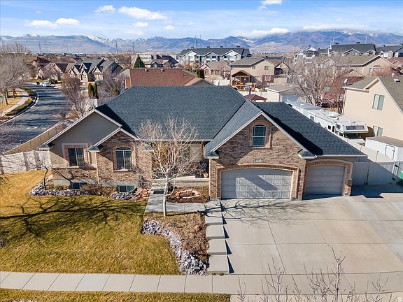 2nd image of 8092 S Box Canyon Rd