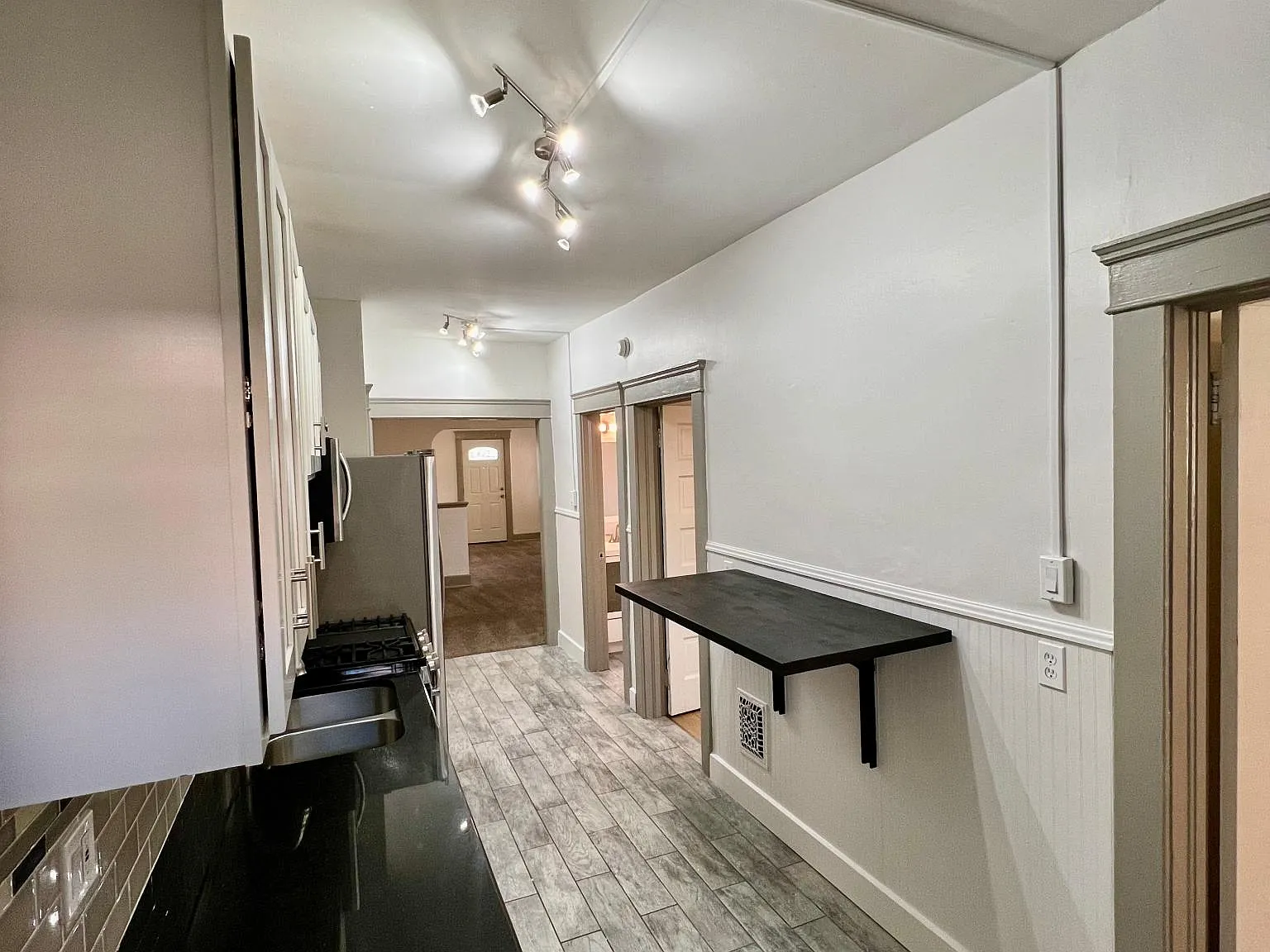 1265 Fry Ave — Photo 3