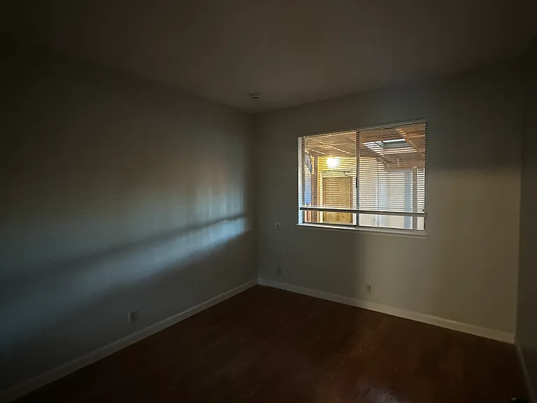 4140 Venus Pl — Photo 4