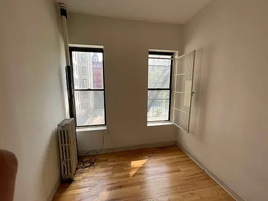 1st image of 323 E 14th St #15