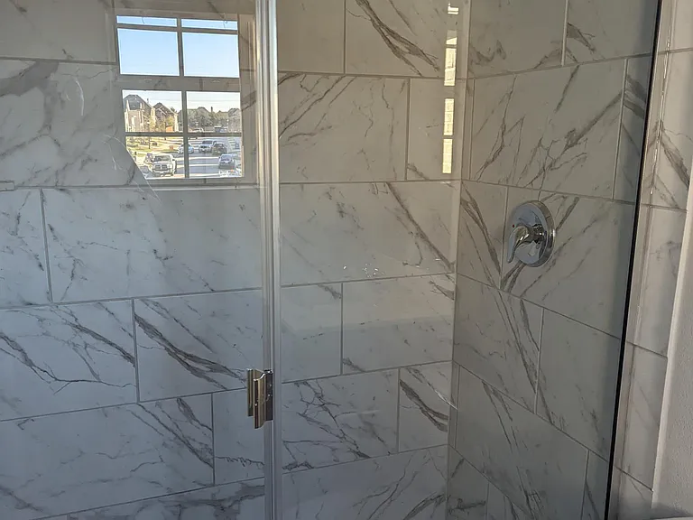 2205 Peters Colony Dr — Photo 6