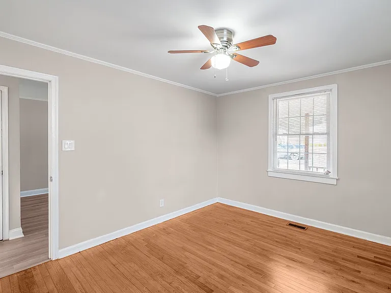1318 Richmond Pl — Photo 13