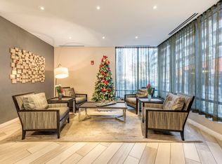 80-82 Fenwood Rd #807, Boston, MA 02115