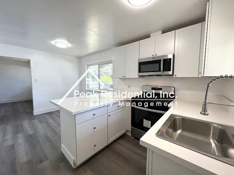 5807 Woodleigh Dr — Photo 13