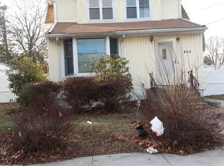 154 Long Beach Rd, Hempstead, NY 11550