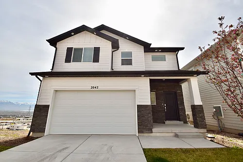 2042 N Golden Ruby Dr Photo 1