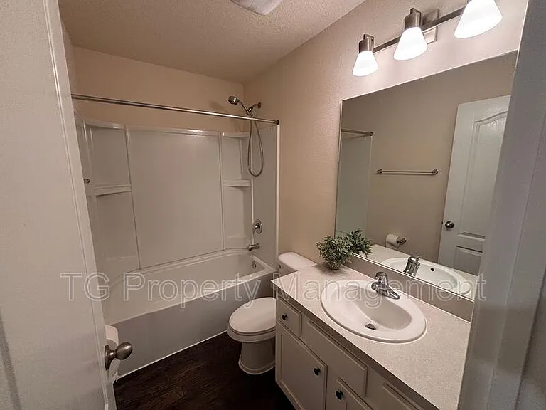 336 Aralia Ln — Photo 13