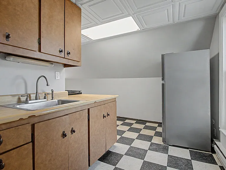 1426 Washington St NE #2 — Photo 5