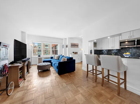 251 East 51st Street image 1 of 11