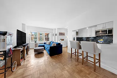 251 East 51st Street, #19N