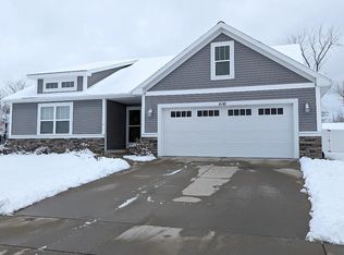 4141 N Paul Cir, Bay City, MI 48706