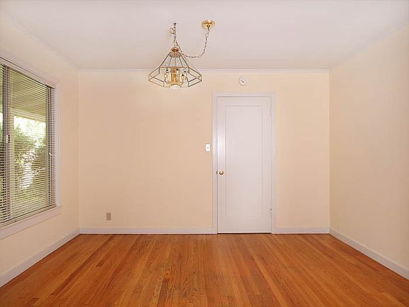 4th image of 1473 Miramonte Ave Unit 5