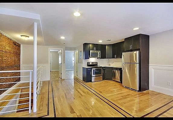 1st image of 109 Vernon Ave APT 1