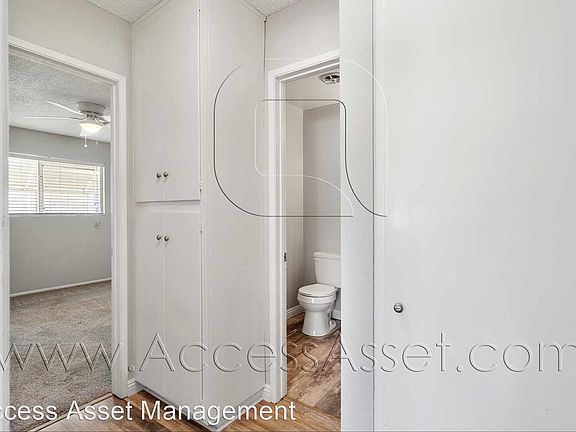 5th image of 150 E Lakeshore Dr Unit 29