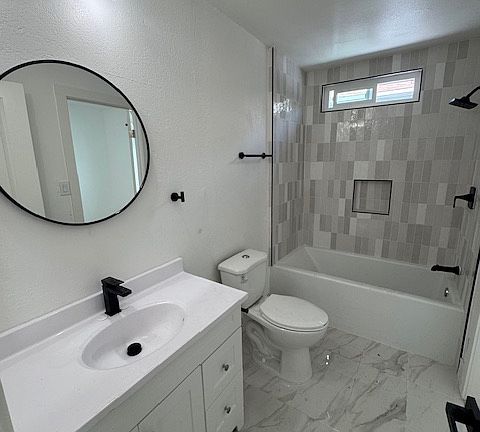 5th image of 605 N Claudina St #1