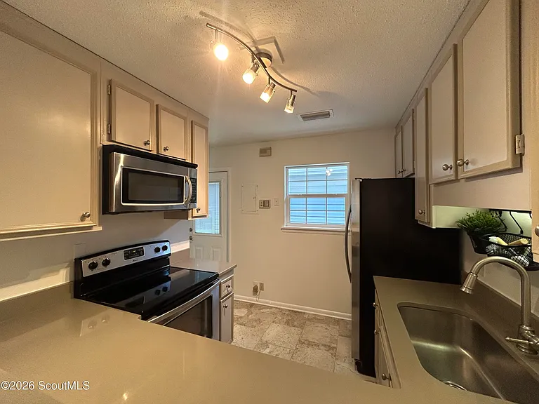 125 Atlantic Dr — Photo 8