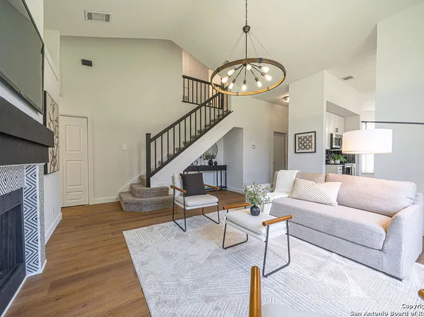 9302 Valley Hedge, San Antonio, TX 78250