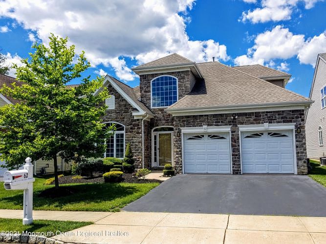 1st image of 62 Jumping Brook Dr