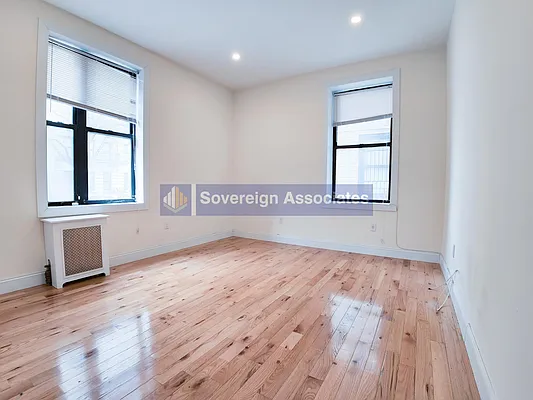 Rented by Sovereign Associates | media 18