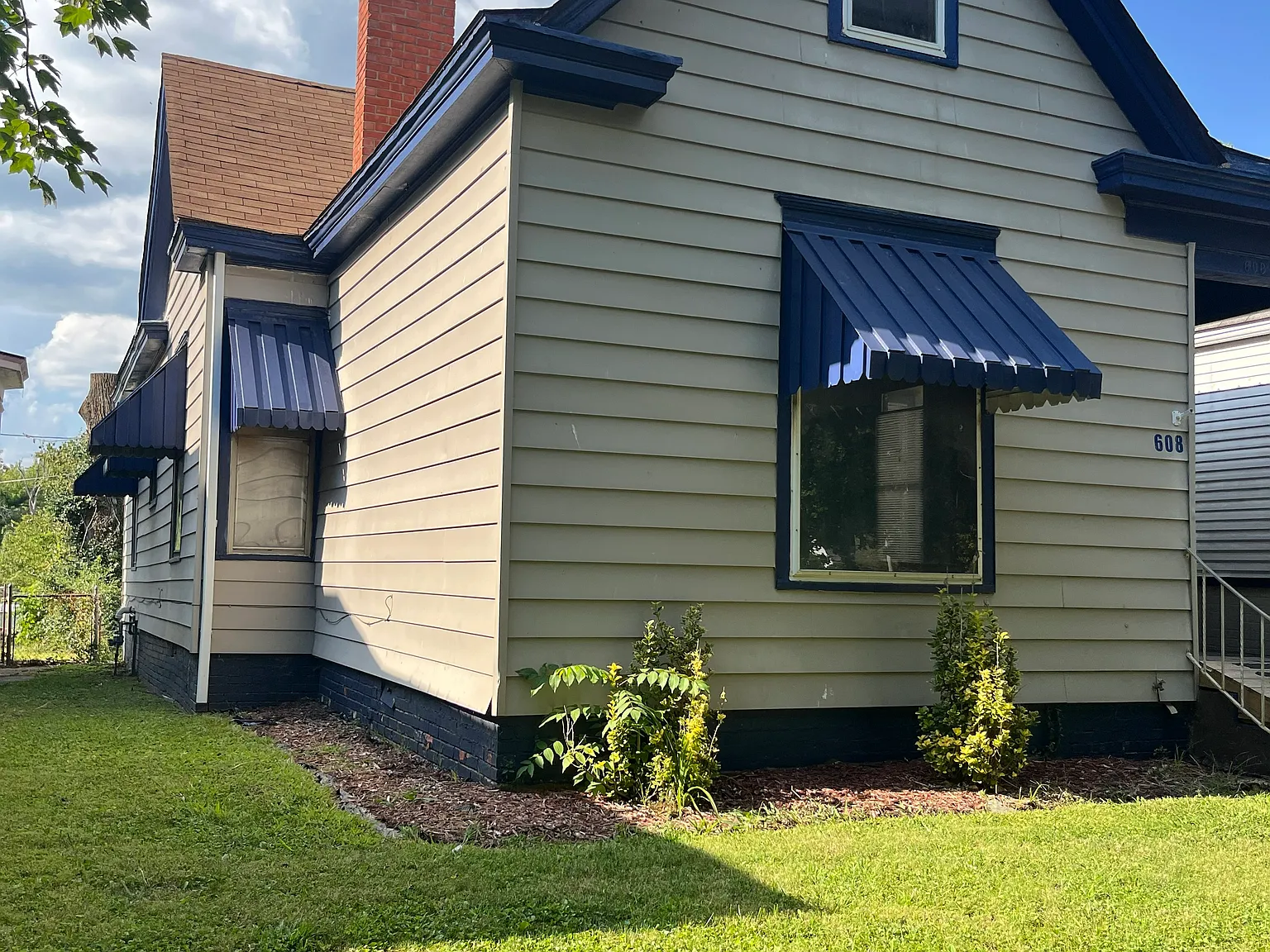 3 bed, 1520 sqft, $1,400 — Photo 1